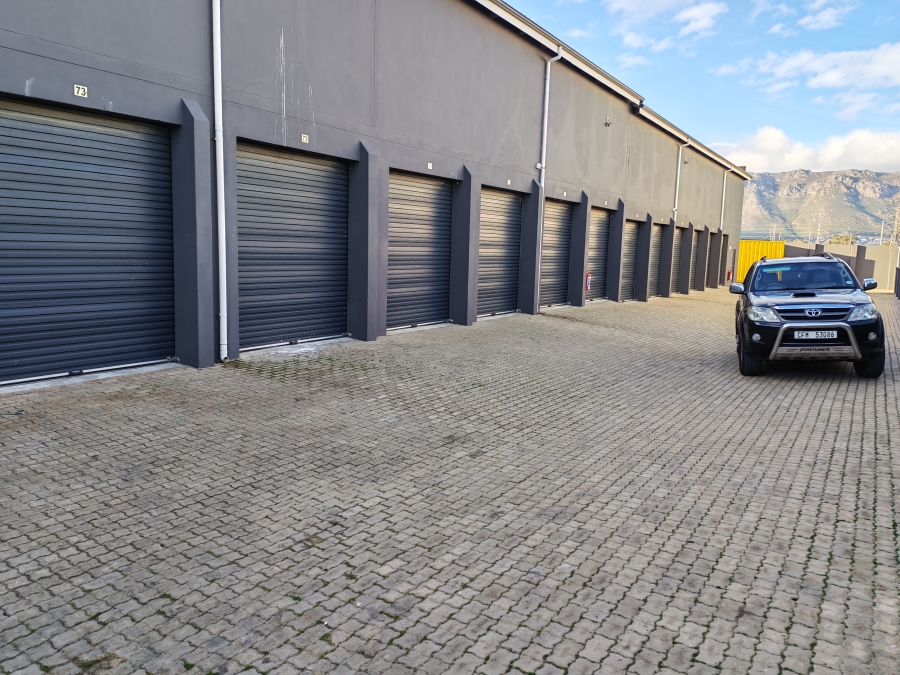 Commercial Property for Sale in Broadlands Western Cape